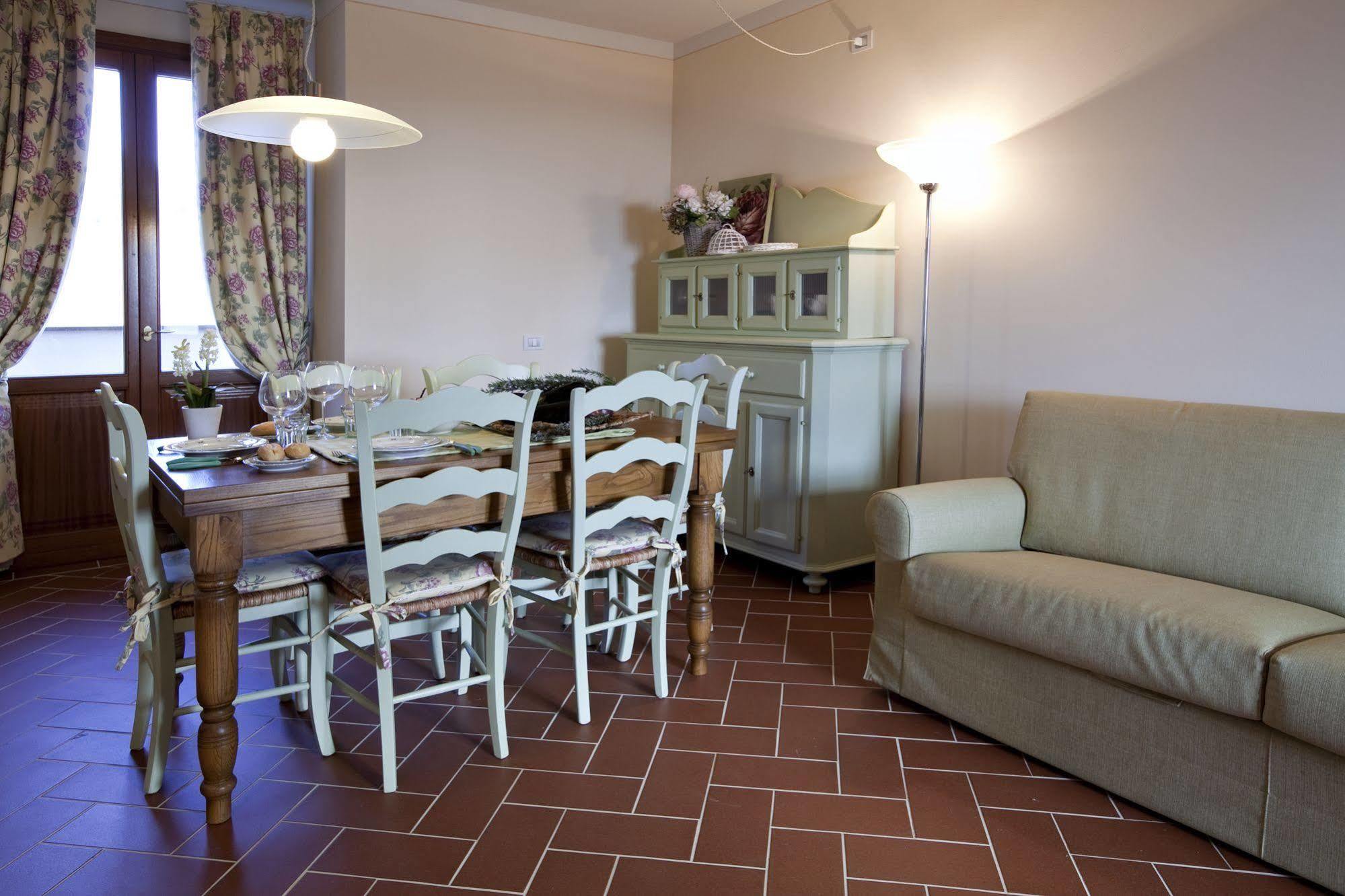 Aparthotel Tenuta Quadrifoglio *
