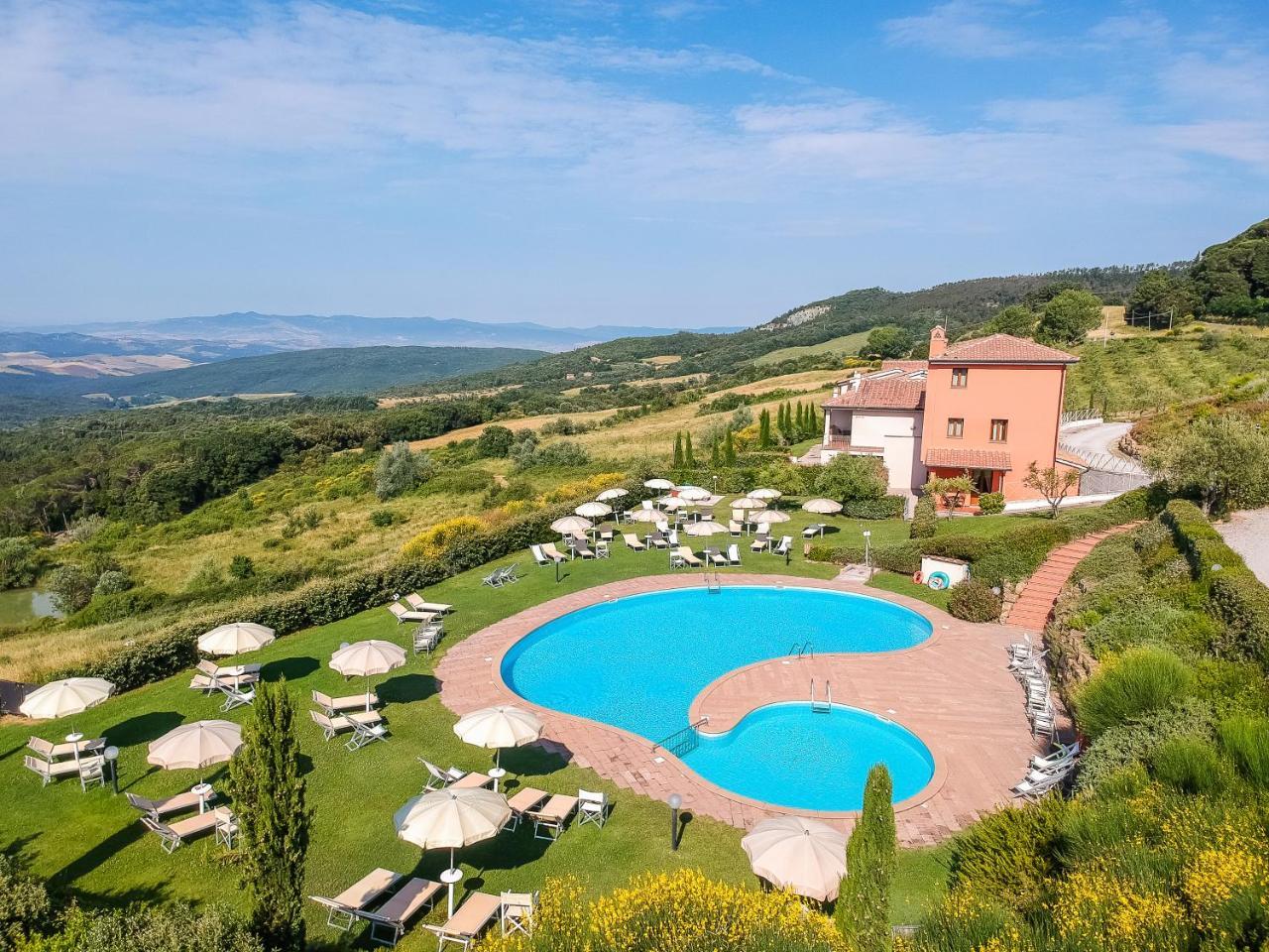 Aparthotel Tenuta Quadrifoglio *